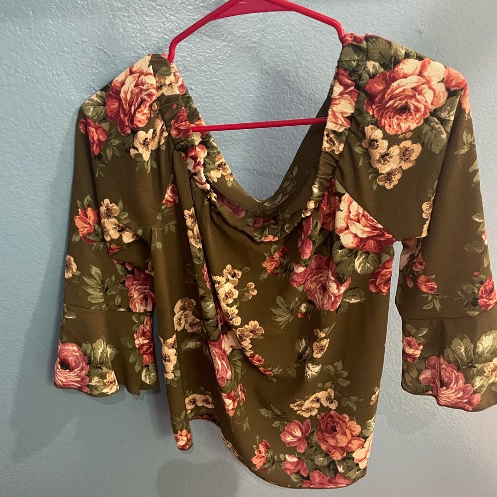 Cute brand new top with tags